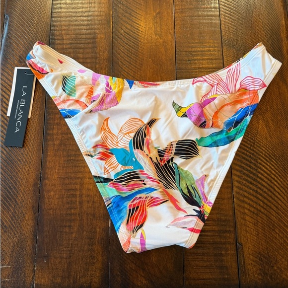 La Blanca Paradise City’ Bikini Bottom MRSP $61. - Picture 4 of 7